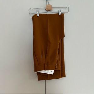 Aritzia Wilfred - Effortless Pants